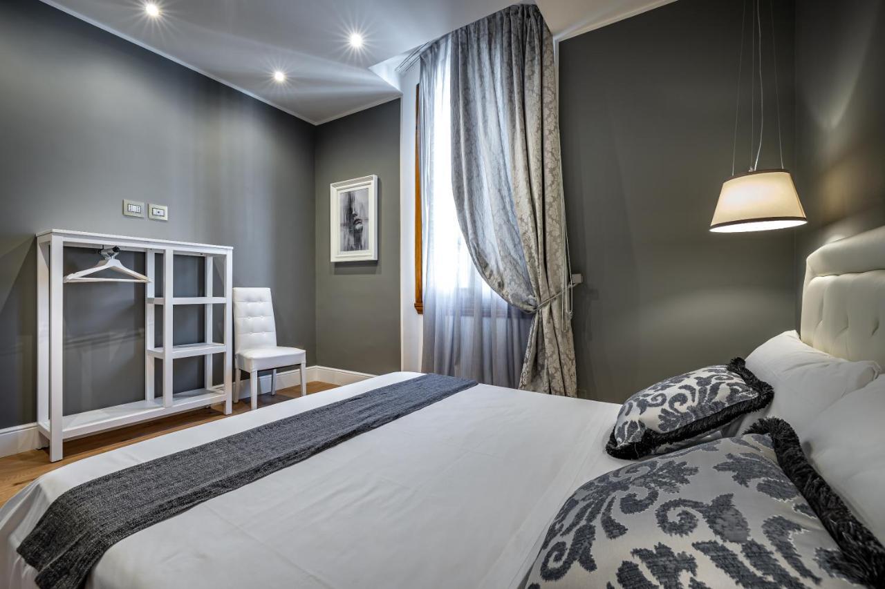 Yid Capo Di Mondo Luxury Apartment In Florence Exterior photo